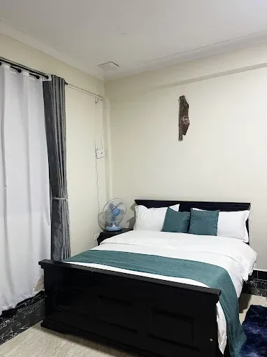 Teal accent bedroom